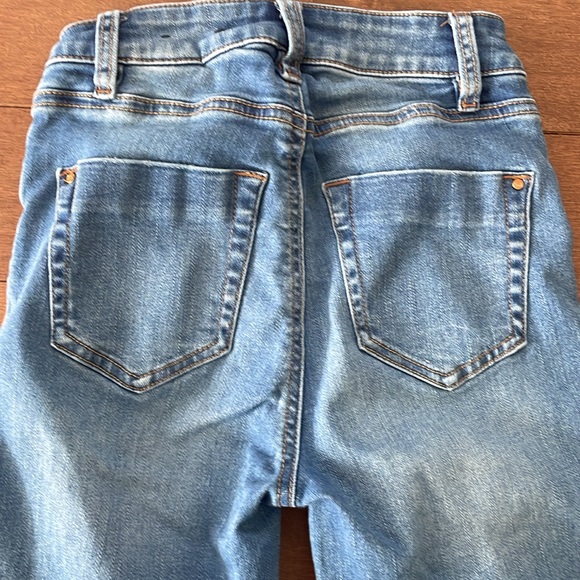 RW&Co High Rise Straight Leg Crop Length Jeans - Picture 6 of 7